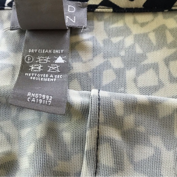 Sigrid Olsen Vintage Wrap Skirt Navy / Cream Geometric Print size M - Picture 12 of 12